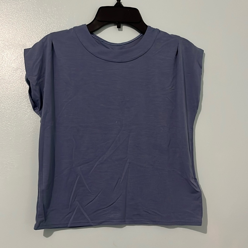 Athleta Girl shirt